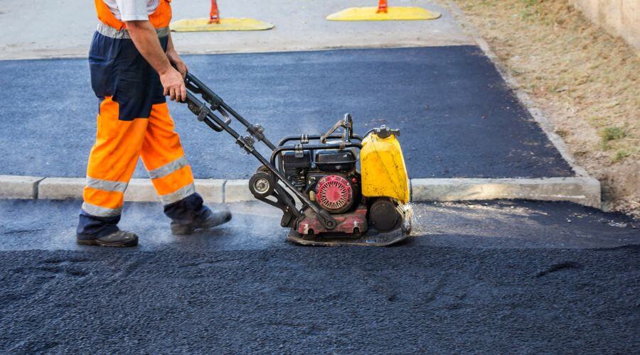 Professional gutter cleaning in Wilson, KS